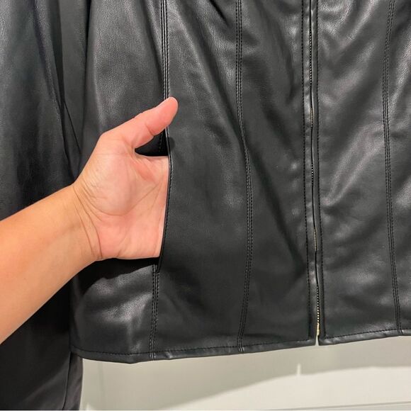 Cole Haan Signature Women’s Faux Vegan Leather Jacket Quilted Lining Size Large - Picture 6 of 13